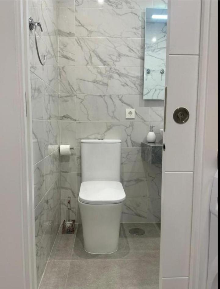 Estupendo Piso A 5 Min De La Estacion De Bus Y Tren Maria Zambrano Apartment Málaga Exterior foto